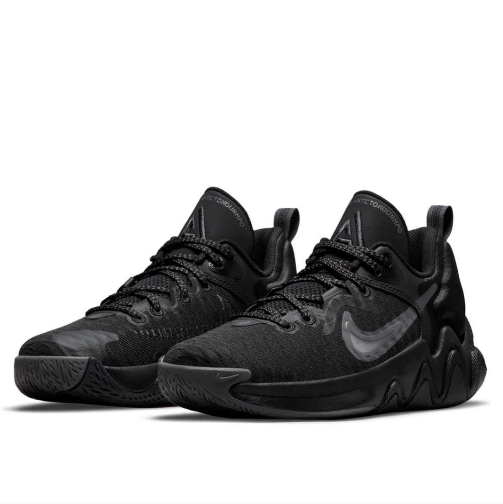 Nike Giannis Immortality "Black/Anthracite" Grade School Boys